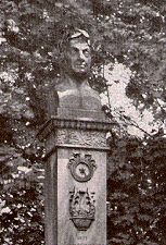 Uz-Denkmal